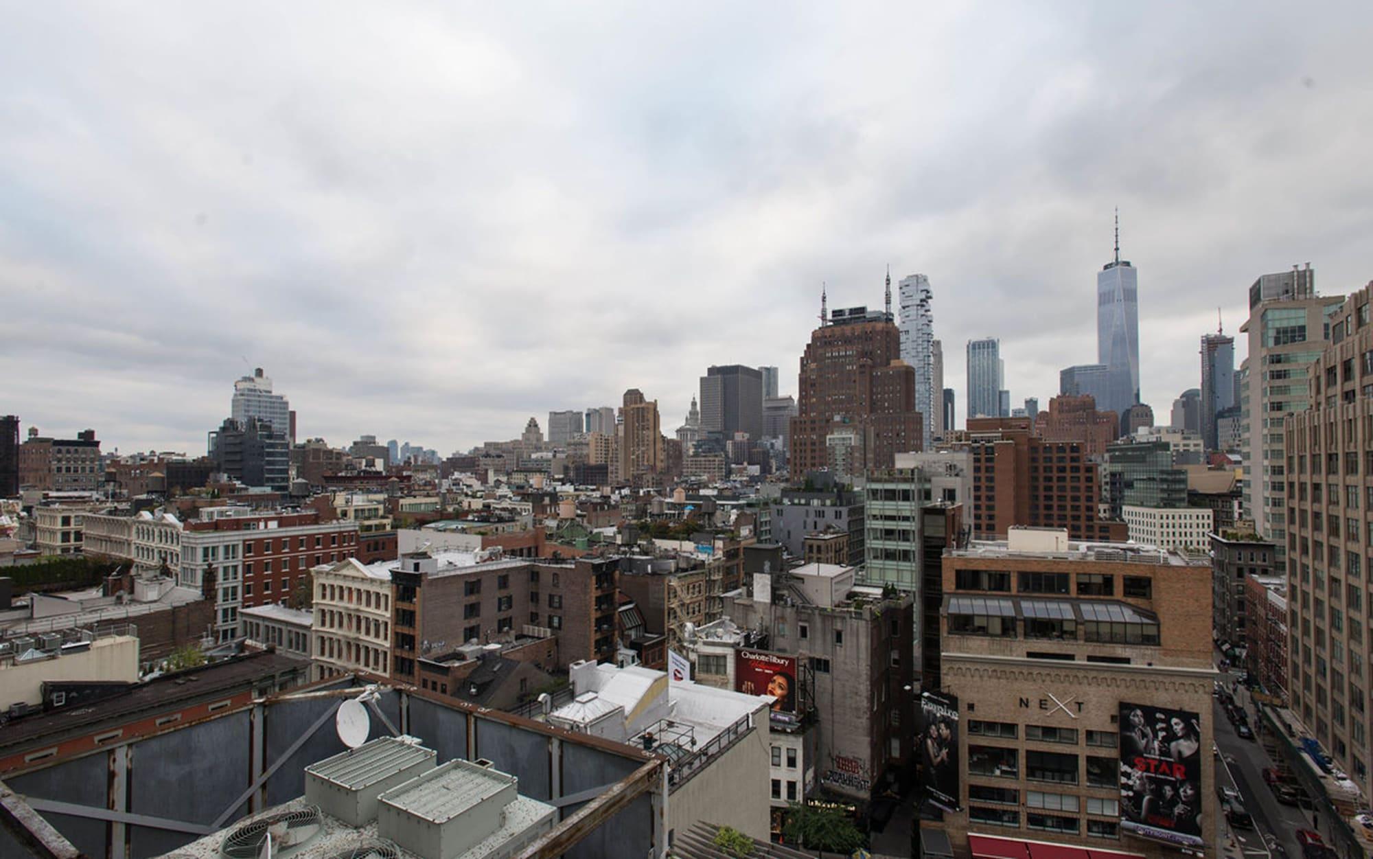 Sixty Soho Hotel New York Exterior foto View from the Westbeth Artists Community