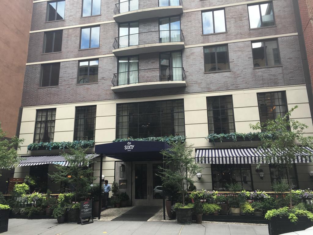 Sixty Soho Hotel New York Exterior foto The entrance to 501 West 21st Street