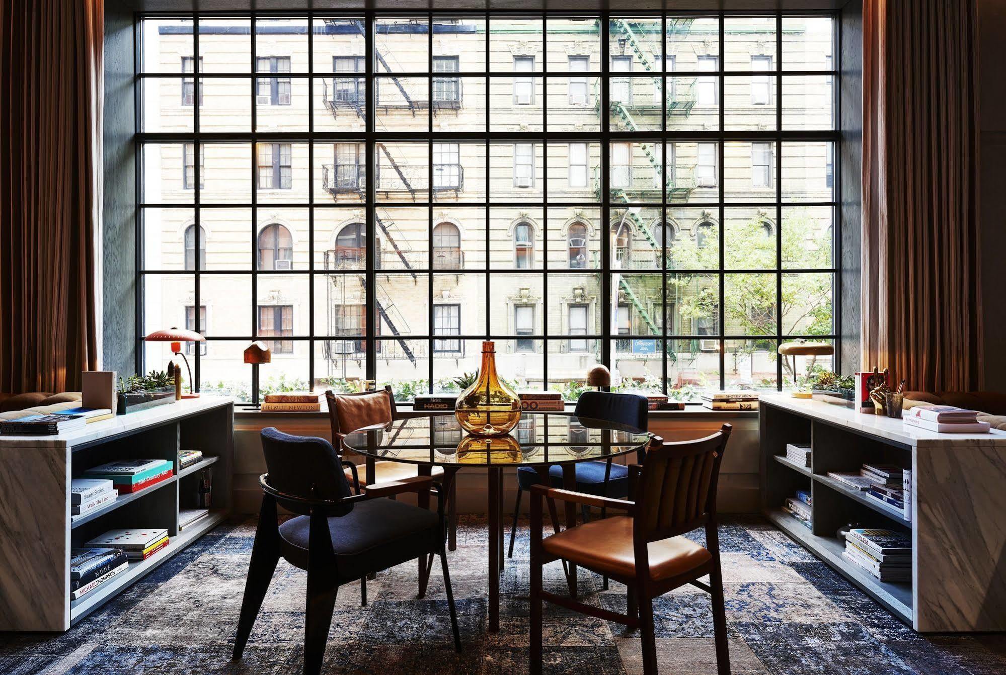 Sixty Soho Hotel New York Exterior foto The Library at the Standard East Village